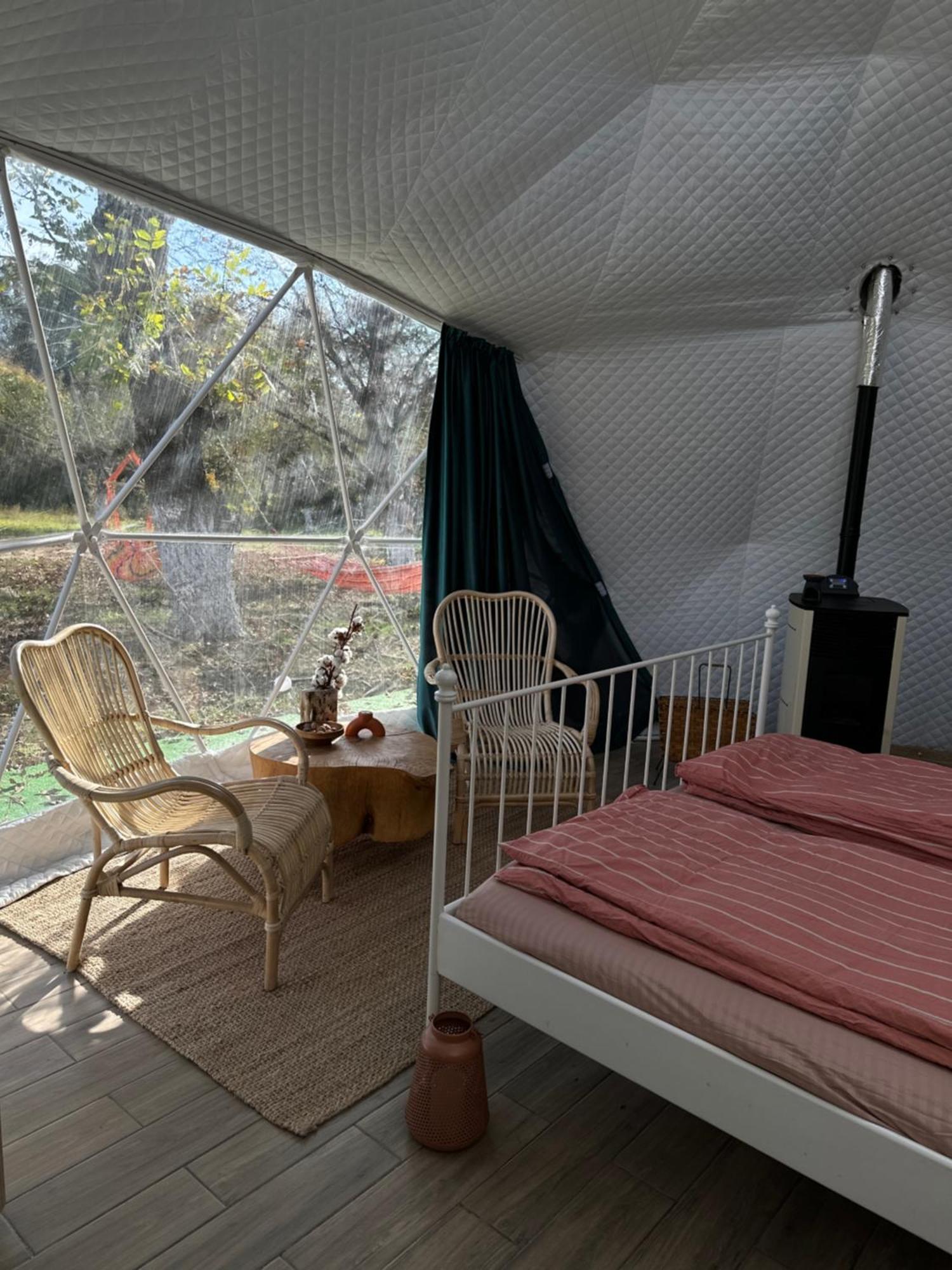 Hotel The Frog Glamping Horezu Exterior foto