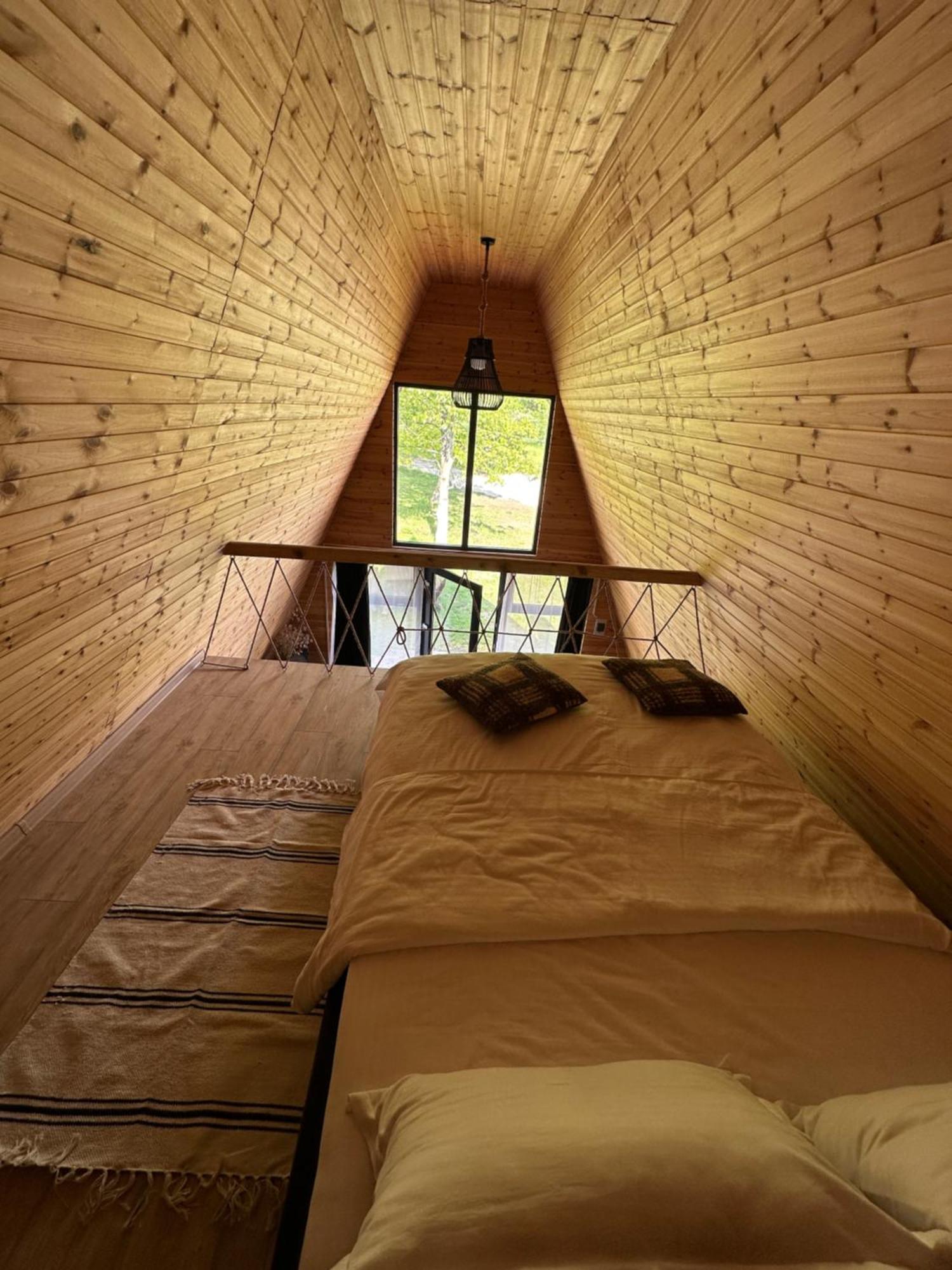 Hotel The Frog Glamping Horezu Exterior foto