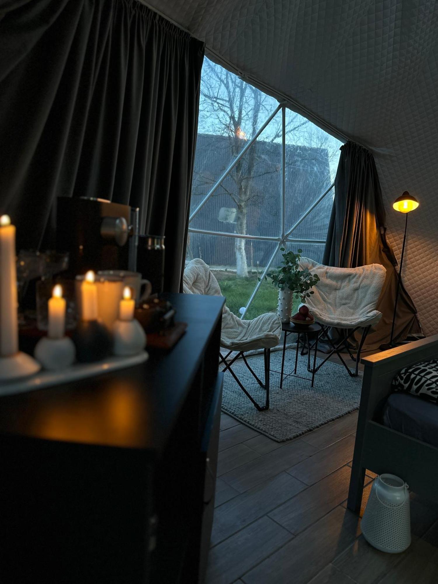 Hotel The Frog Glamping Horezu Exterior foto